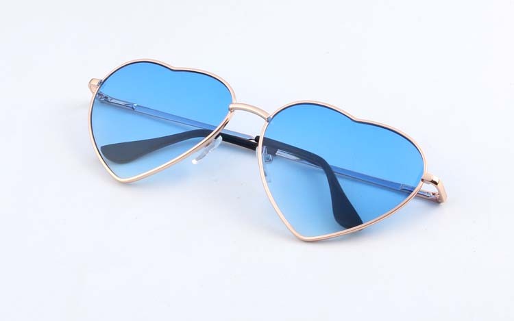 Голубые солнцезащитные очки женские. Очки том Харт женские солнцезащитные. Солнечные очки голубые. Синие солнцезащитные очки. Синие очки солнцезащитные женские.