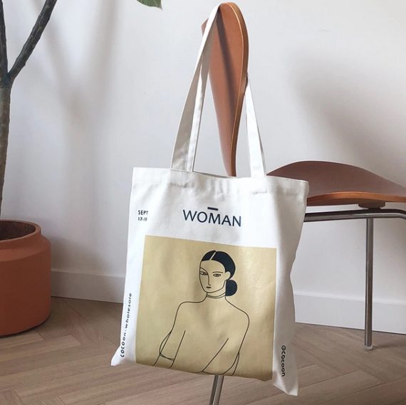 woman magazine tote bag