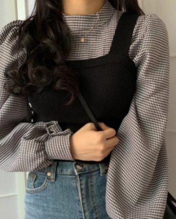 coffee shop date blouse