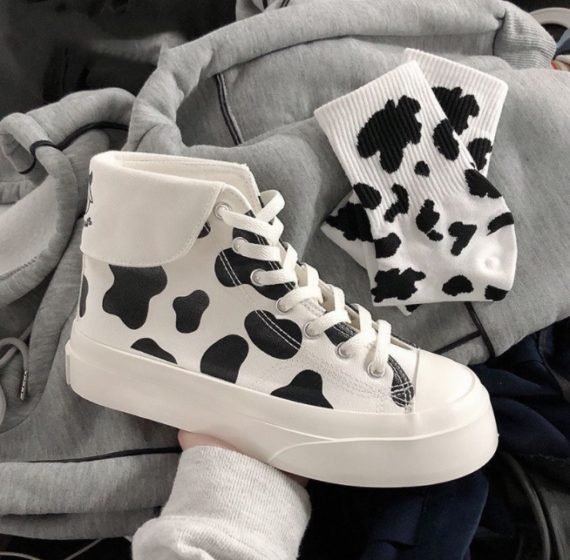 baby cow print shoes4
