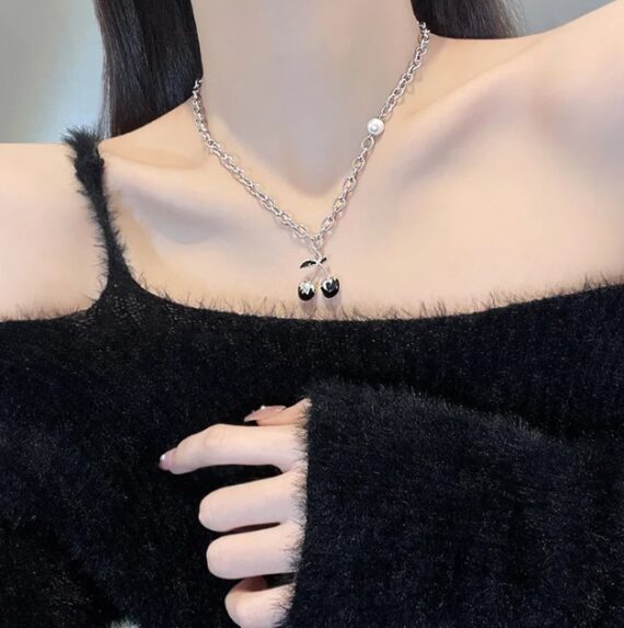black cherry necklace 1