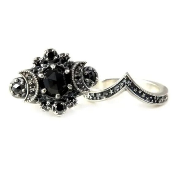 Vintage silver ring set with Triple Goddess moon shape and black obsidian stone.
